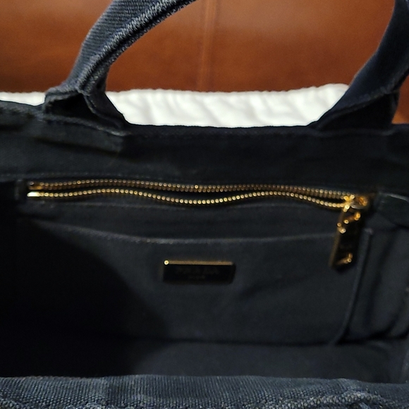 Prada Canapa - Picture 11 of 14